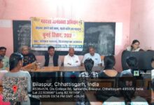 सकरी कॉलेज में मतदाता जागरूकता शिविर सम्पन्न: नवमतदाताओं को तहसीलदार पंकज सिंह ने दी जरूरी जानकारी