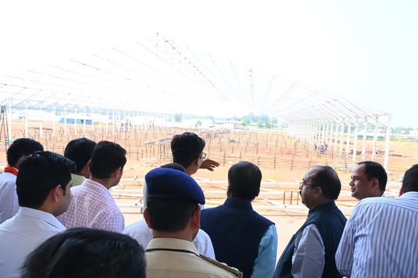 “राज्योत्सव 2025 की भव्य तैयारी — पीएम मोदी नवा रायपुर में 24 घंटे रुकेंगे, पांच बड़े कार्यक्रमों में शामिल होंगे” “राज्योत्सव 2025 की भव्य तैयारी — पीएम मोदी नवा रायपुर में 24 घंटे रुकेंगे, पांच बड़े कार्यक्रमों में शामिल होंगे”