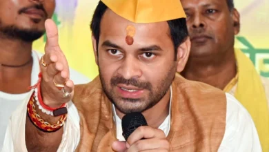 Bihar Election 2025: तेज प्रताप का अपने छोटे भाई तेजस्वी पर सीधा हमला — बोले, मुख्यमंत्री कौन बनेगा यह बिहार की जनता तय करेगी Bihar Election 2025: तेज प्रताप का अपने छोटे भाई तेजस्वी पर सीधा हमला — बोले, मुख्यमंत्री कौन बनेगा यह बिहार की जनता तय करेगी