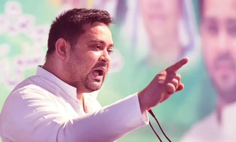 Bihar Election LIVE: महागठबंधन कल जारी करेगा घोषणापत्र, तेजस्वी के ‘वक्फ बिल’ बयान पर गरमाई सियासत Bihar Election LIVE: महागठबंधन कल जारी करेगा घोषणापत्र, तेजस्वी के ‘वक्फ बिल’ बयान पर गरमाई सियासत